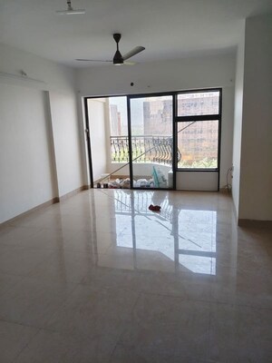 Room in 3 BHK Apartment at Serenity Heights, Malad West – for Rent