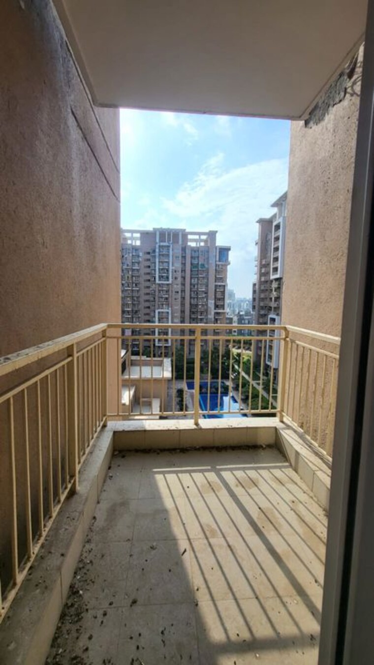 Balcony, emaar-palm-gardens 3.5 Bedroom 1720 Sq.Ft. Apartment In Sector 83 Gurgaon 10514454