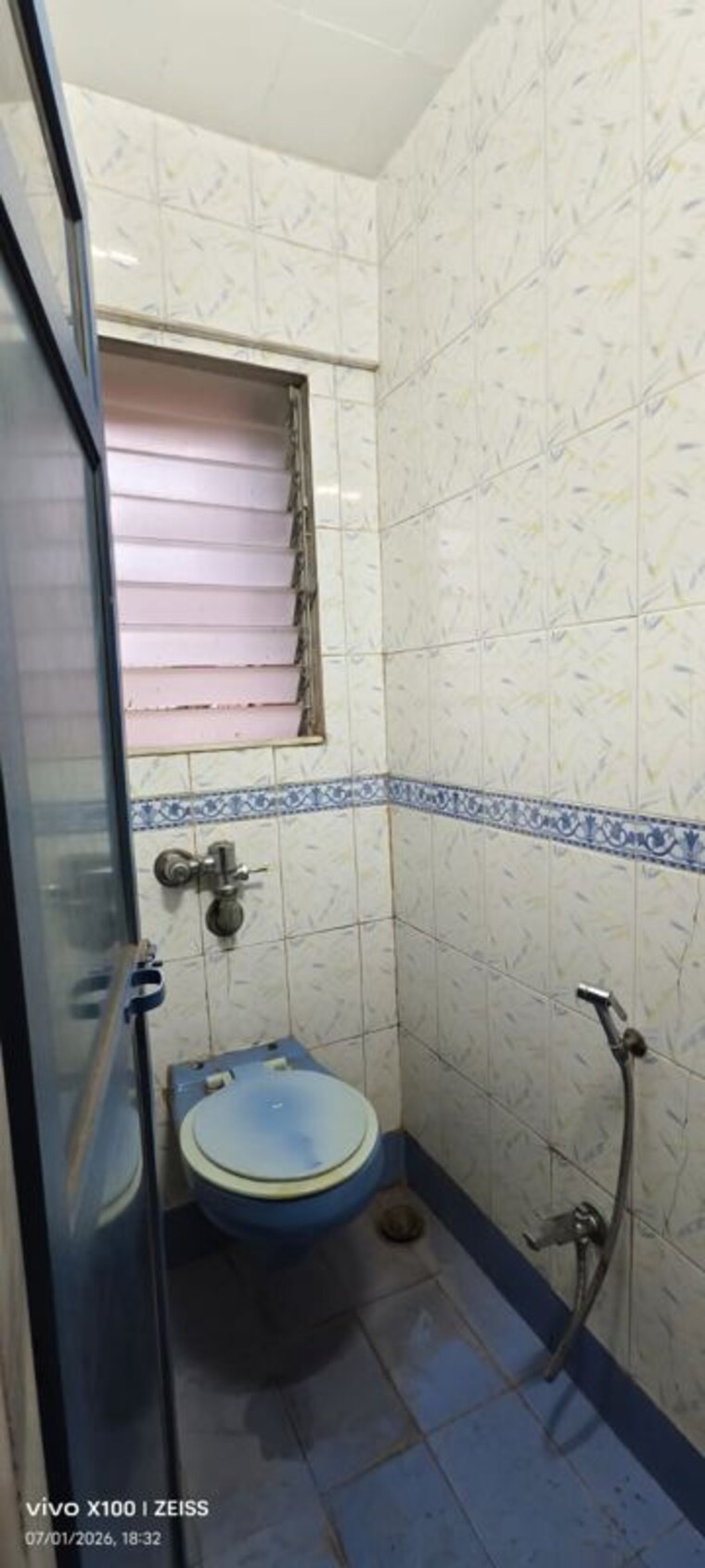 Bathroom, andheri-green-field-towers 3 Bedroom 900 Sq.Ft. Apartment In Jogeshwari East Mumbai 10514451