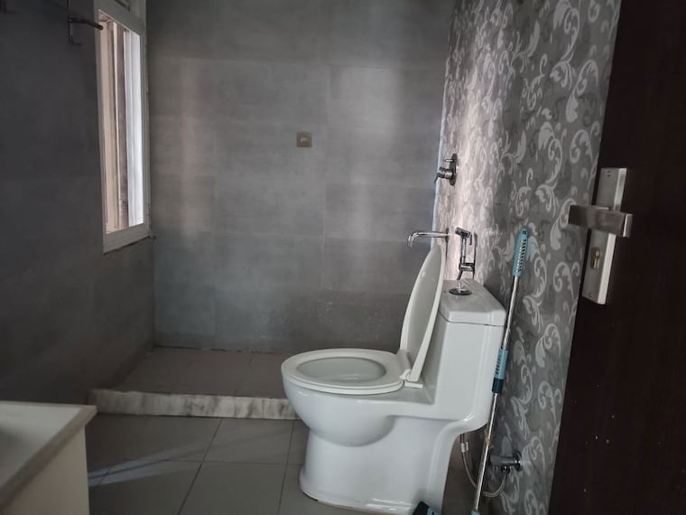 Bathroom, elite-golf-green 4 Bedroom 2335 Sq.Ft. Apartment In Sector 79 Noida 10514461