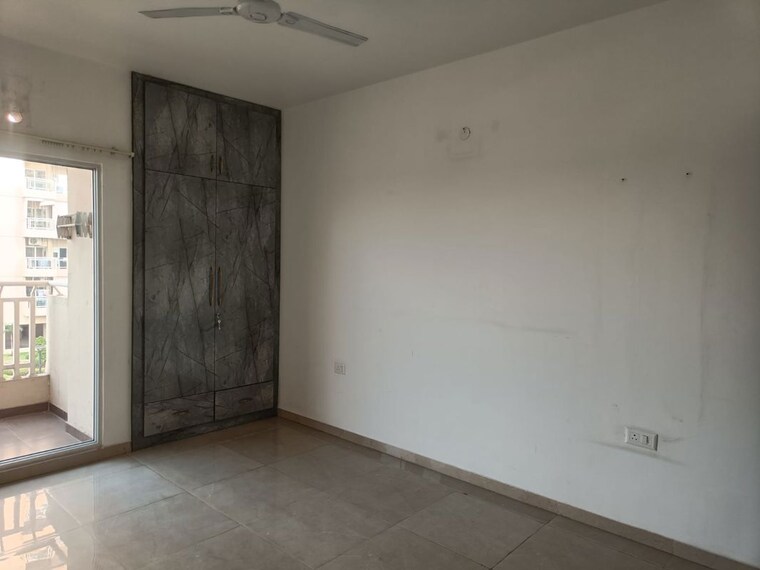 Room, elite-golf-green 4 Bedroom 2335 Sq.Ft. Apartment In Sector 79 Noida 10514461
