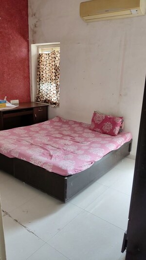 Bedroom in 3 BHK Apartment at Girdhar Nagar – for Rent