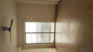 Room in 3.5 BHK Apartment at DLF Express Greens, Manesar Sector 1a – for Rent