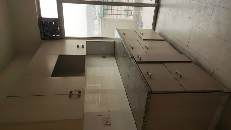 Kitchen, dlf-express-greens 3.5 Bedroom 1600 Sq.Ft. Apartment In Manesar Sector 1a Gurgaon 10514521