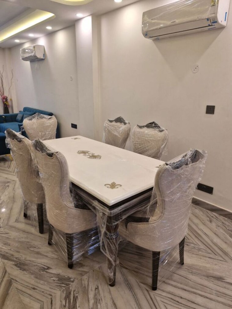 Team Area, sector 23 4 Bedroom 2100 Sq.Ft. Builder Floor In Sector 23 Gurgaon 10514555