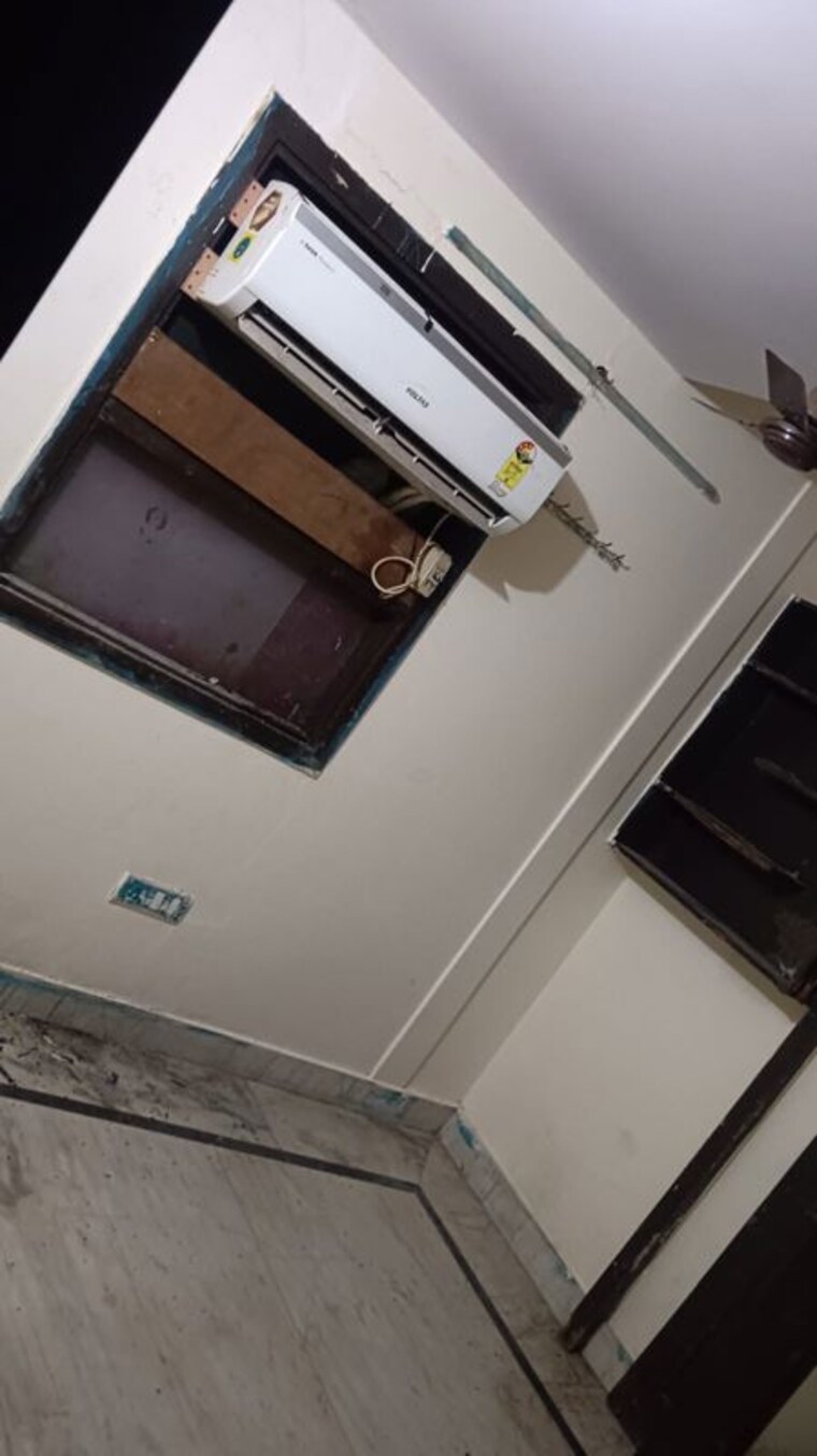 undefined, naraina 2 Bedroom 150 Sq.Yd. Builder Floor In Naraina Delhi 10514542