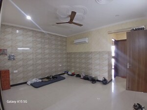 Furnished Amenities in 2 BHK Builder Floor at Palam Vihar Residents Association, Palam Vihar – for Rent