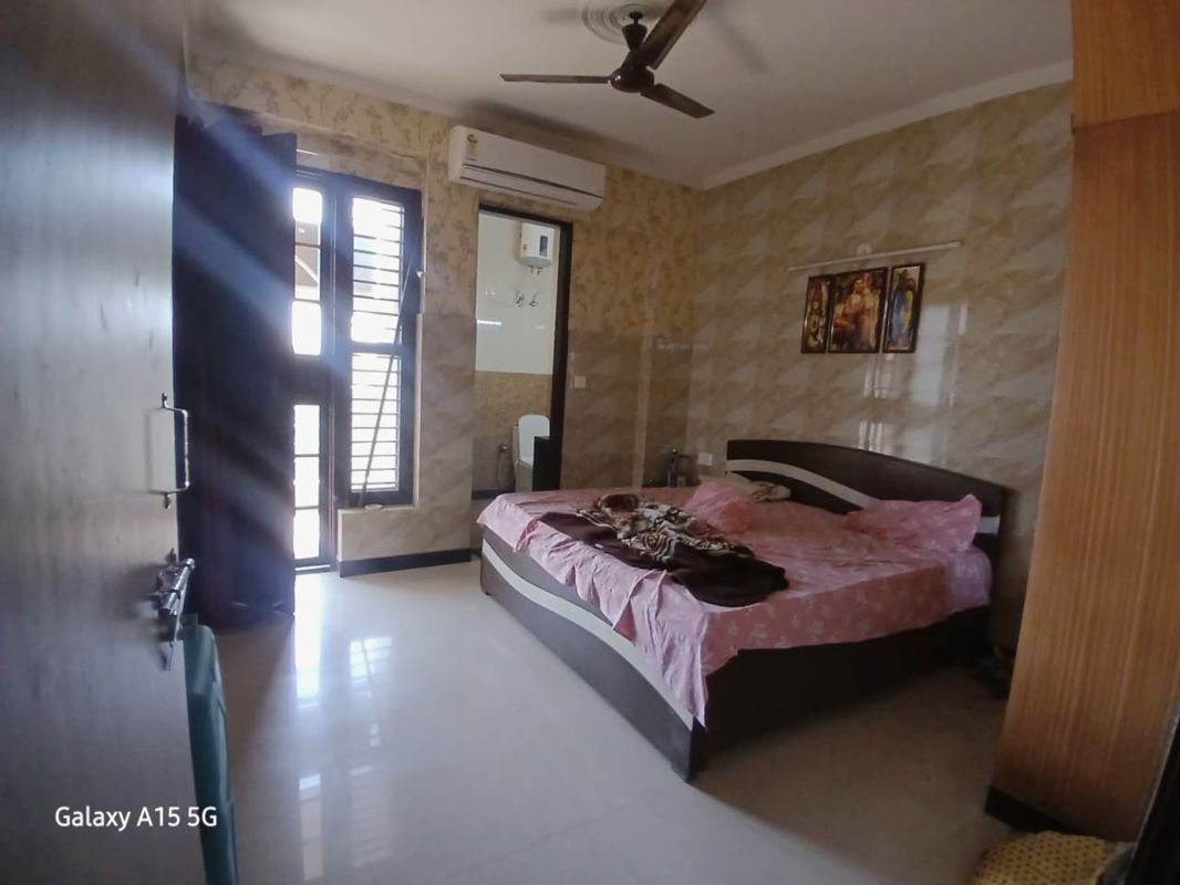 2 BHK + Prayer Room,Study Room,Store Room 1300 Sq.Ft. Builder Floor in Palam Vihar Residents Association