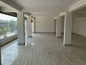  Showroom – Exterior View View at Nerige - for Rent