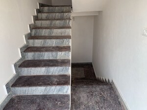 Staircase in  Showroom at Nerige – for Rent