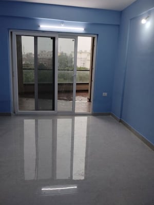 Room in 3 BHK Apartment at Bariatu – for Rent