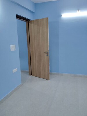 Room in 3 BHK Apartment at Bariatu – for Rent