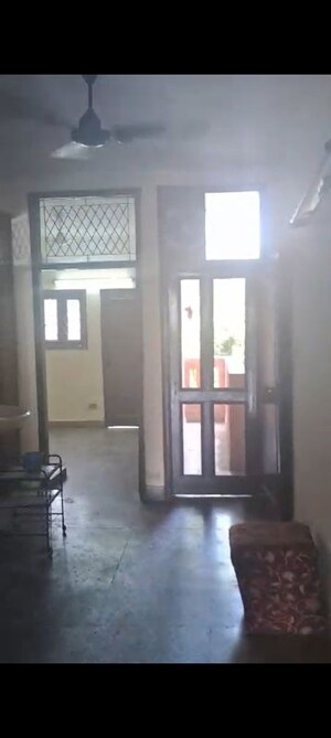 2 BHK Builder Floor – Entrance View at Lajpat Nagar I - for Rent