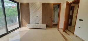 Room in 1 BHK Builder Floor at Sector 22 – for Rent