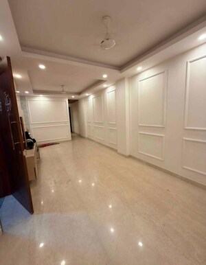 Living Room in 3 BHK Builder Floor at East Of Kailash – for Rent