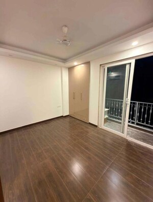 Room in 3 BHK Builder Floor at East Of Kailash – for Rent