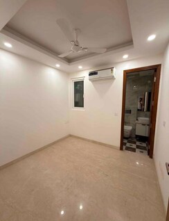 3 BHK + Servant Room Builder Floor For Rent in East Of Kailash