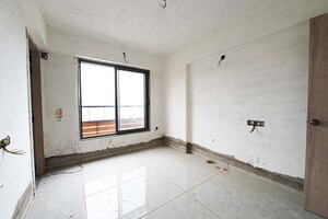Room in 3 BHK Apartment at Thaltej – for Sale