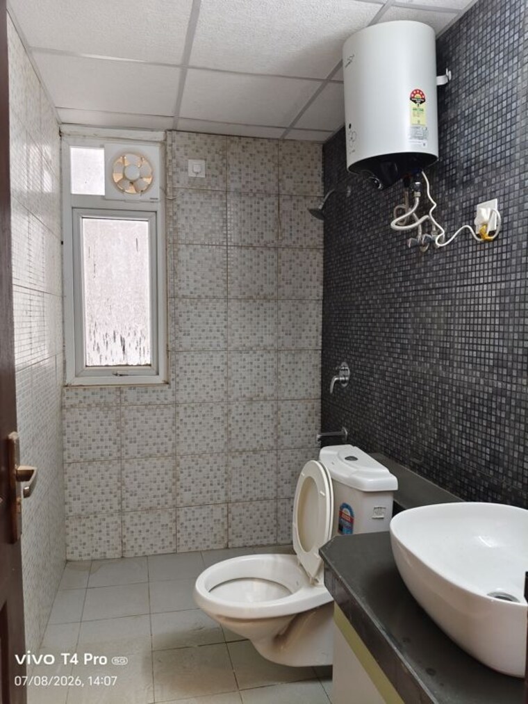 Bathroom, 3c-lotus-panache 3 Bedroom 1721 Sq.Ft. Apartment In Sector 110 Noida 10514652