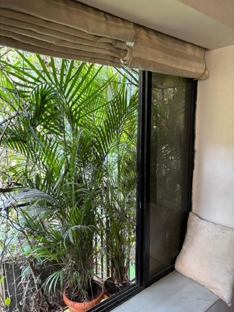 Balcony, bandra west 2 Bedroom 700 Sq.Ft. Apartment In Bandra West Mumbai 10514643