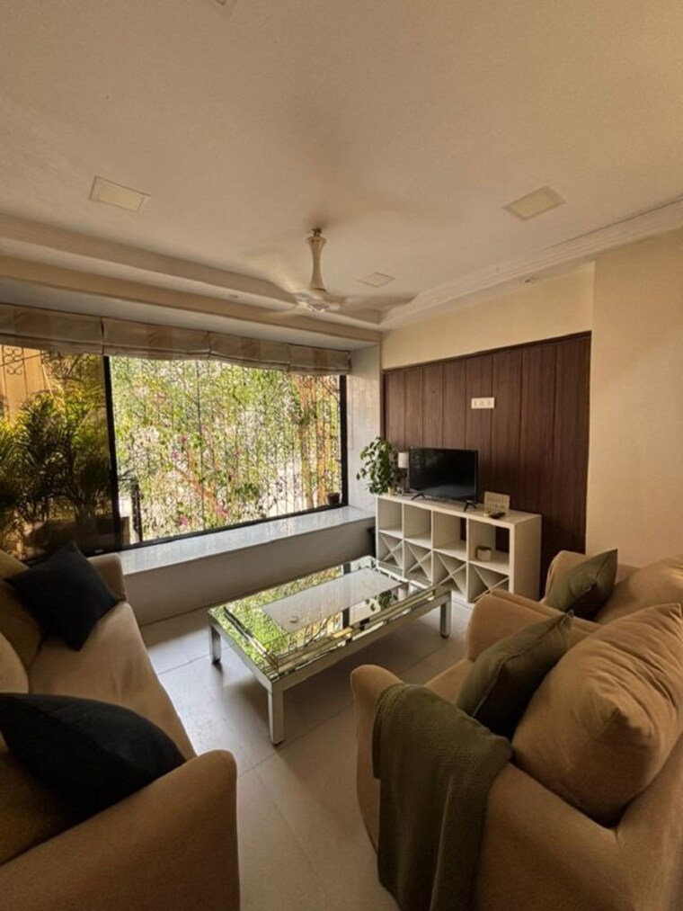 Living Room, bandra west 2 Bedroom 700 Sq.Ft. Apartment In Bandra West Mumbai 10514643