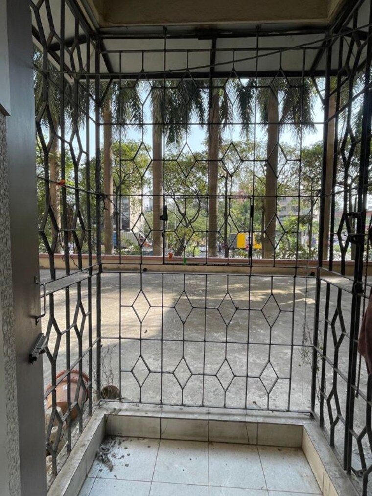 Balcony, em bypass 3 Bedroom 1200 Sq.Ft. Apartment In Em Bypass Kolkata 10514694