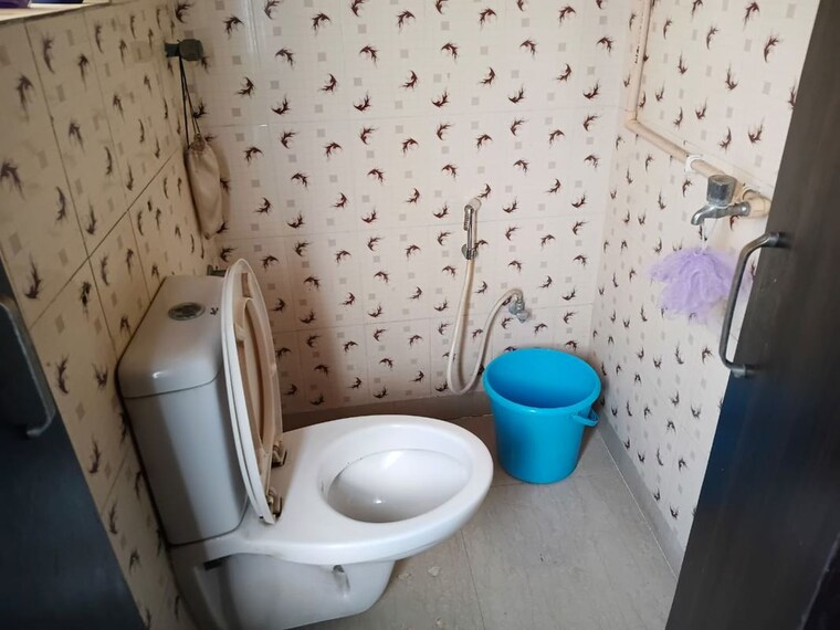 Bathroom, em bypass 3 Bedroom 1200 Sq.Ft. Apartment In Em Bypass Kolkata 10514694