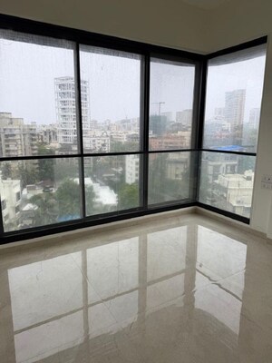 2 BHK Apartment For Rent in Bandra West