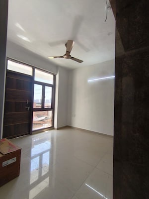 Room in 2 BHK Apartment at Zara Rossa, Sector 112 – for Rent
