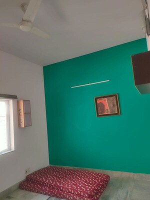 Bedroom in 1 BHK Builder Floor at Jakhan – for Rent