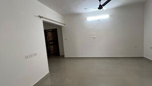 Living Room in 3.5 BHK Apartment at Kaveri Apartment, Gomti Nagar – for Rent