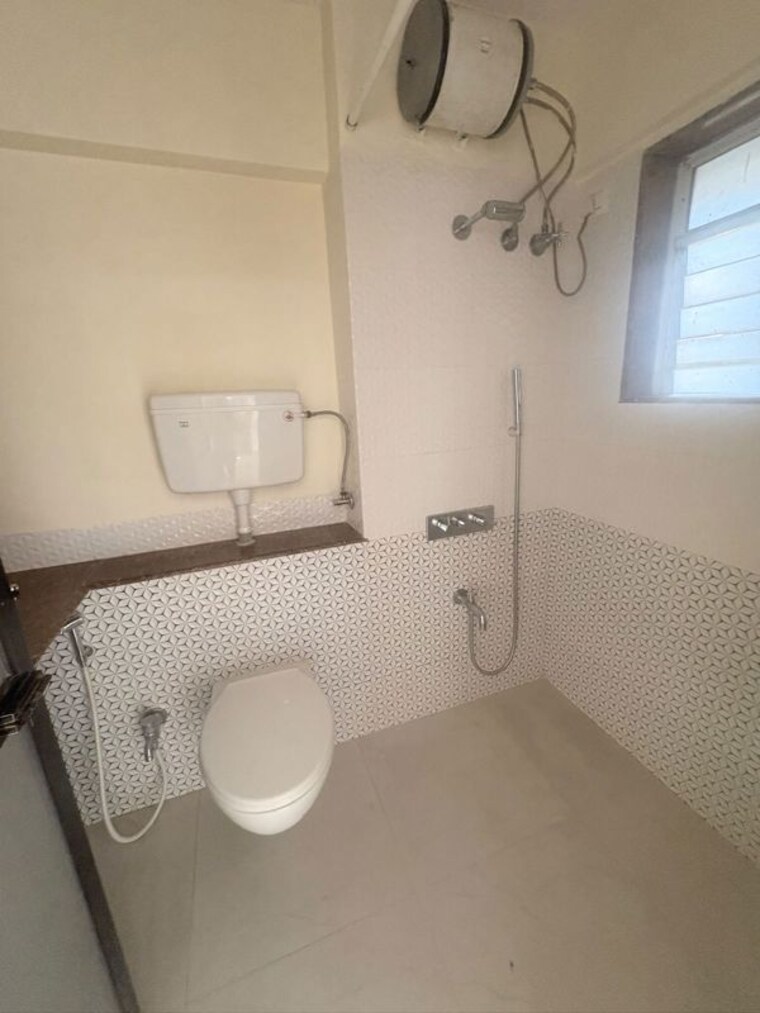 Bathroom, kanakia-spaces-niharika 2.5 Bedroom 1150 Sq.Ft. Apartment In Manpada Thane 10514770