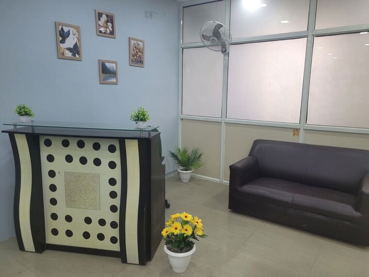 undefined, sector 63 Commercial Office Space 1050 Sq.Ft. In Sector 63 Noida 10514766