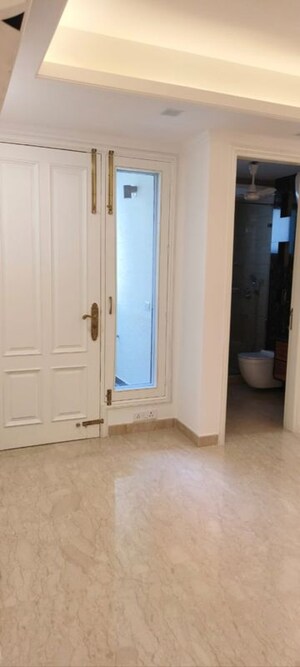 Building Lobby in 4 BHK Builder Floor at Greater Kailash ii – for Rent