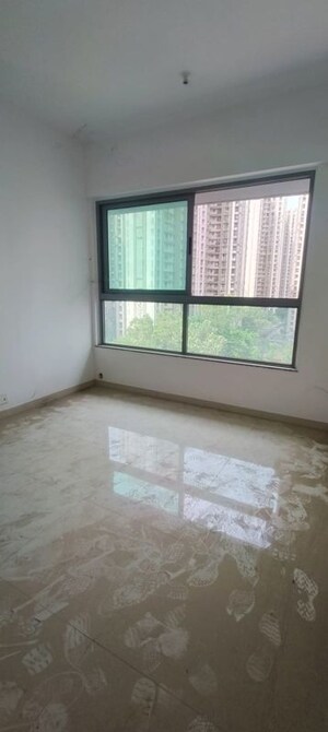 Bedroom in 2 BHK Apartment at Kalpataru Immensa, Kolshet Road – for Sale
