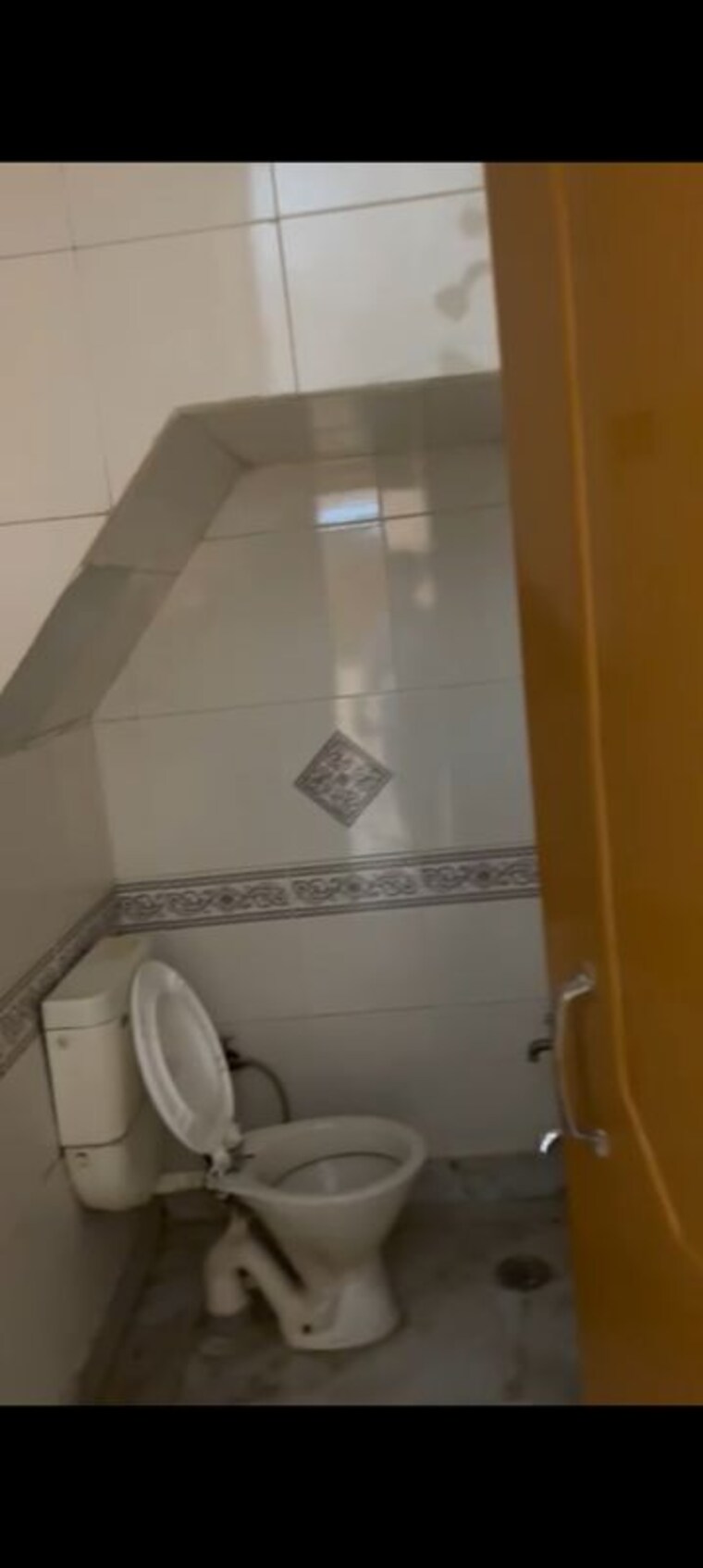 Bathroom, kalkaji 2 Bedroom 900 Sq.Ft. Builder Floor In Kalkaji Delhi 10514784