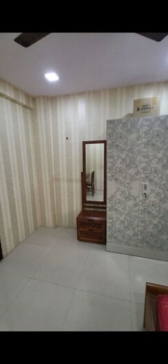 Pg For Rent in Vashi Sector 15