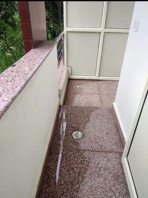 Balcony in 1 BHK Builder Floor at Sushant Lok I – for Rent