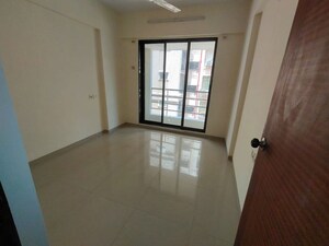 Room in 2 BHK Apartment at Romell Aether, Goregaon East – for Rent