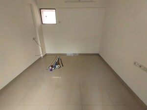 Room in 2 BHK Apartment at Romell Aether, Goregaon East – for Rent
