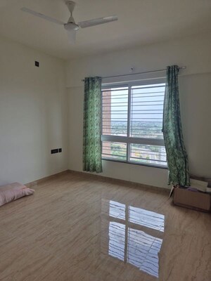 Room in 2 BHK Apartment at VTP Beaumonde, Kharadi – for Rent