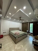 3 BHK + Prayer Room,Servant Room,Study Room,Extra Room,Basement,Store Room 200 Sq.Yd. Builder Floor in New Rajinder Nagar