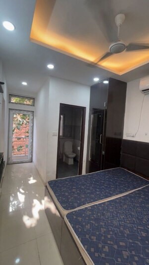 Building Lobby in 1 RK Builder Floor at Sushant Lok I – for Rent