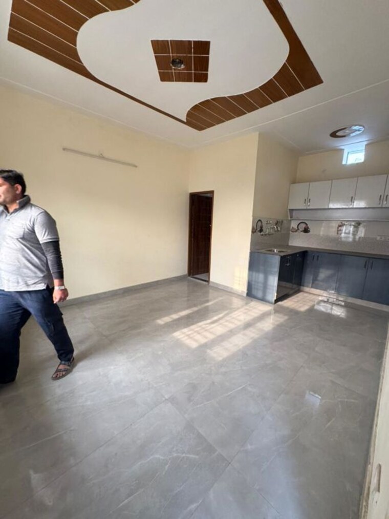  Parking, shimla bypass road 3 Bedroom 2000 Sq.Ft. Independent House In Shimla Bypass Road Dehradun 10514881