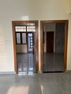Room in 3 BHK Independent House at Shimla Bypass Road – for Rent
