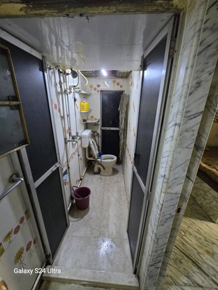 Bathroom, kalpak-estate 1.5 Bedroom 450 Sq.Ft. Apartment In Wadala Mumbai 10514855