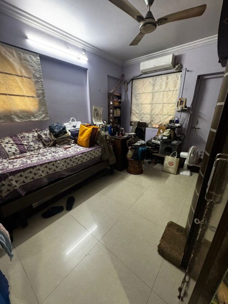  Parking, vidhi-residency 2 Bedroom 750 Sq.Ft. Apartment In Vile Parle East Mumbai 10514880