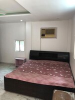 1 Rk  100 Sq.Yd. Builder Floor in Sushant Lok I