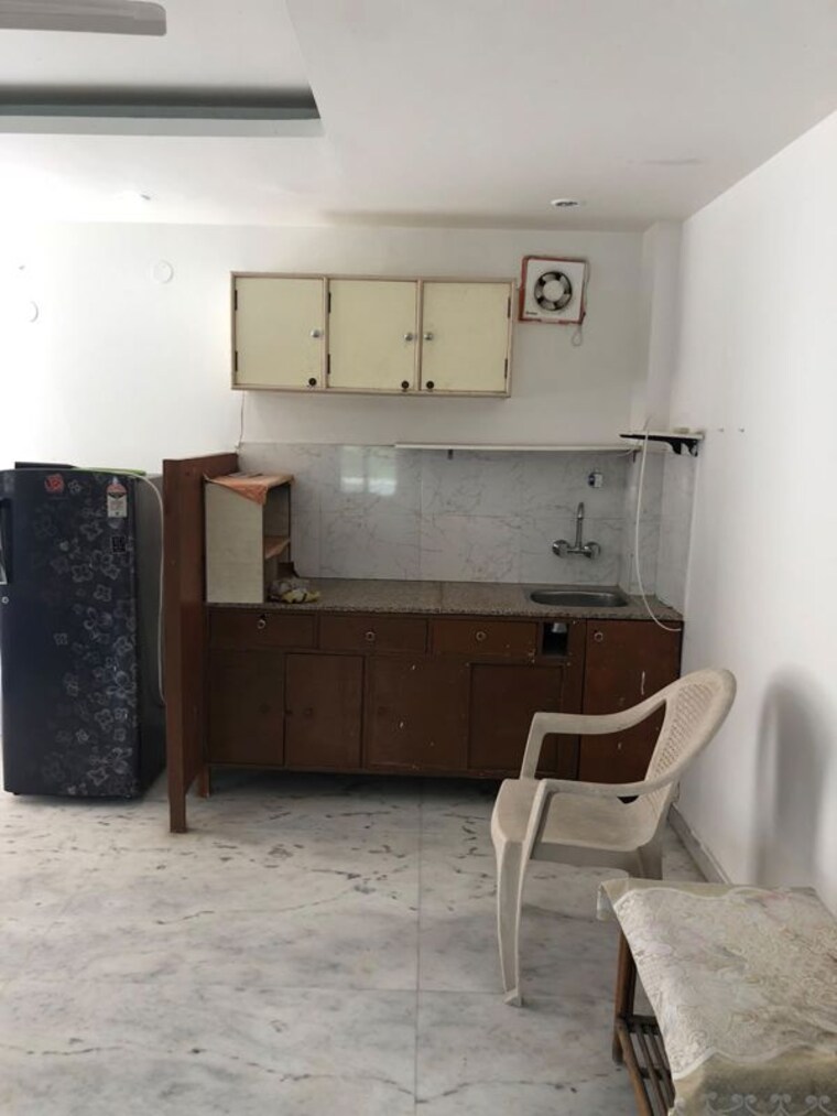 Kitchen, sushant lok i 1 RK 100 Sq.Yd. Builder Floor In Sushant Lok I Gurgaon 10514879