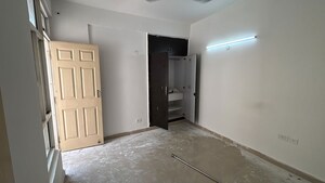 Room in 3 BHK Apartment at Skytech Matrott, Sector 76 – for Rent